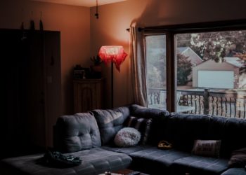 Jak wybrać narożnik do salonu?