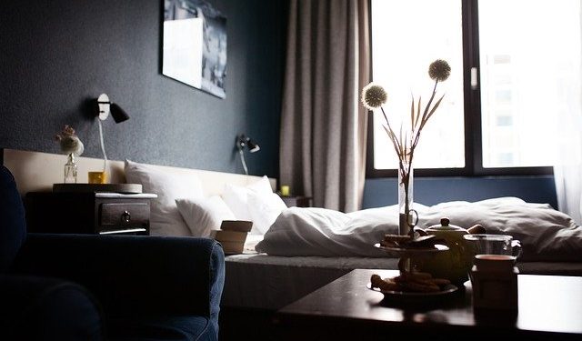 Kupujemy łóżka hotelowe. Które materace sprawdzą się najlepiej?