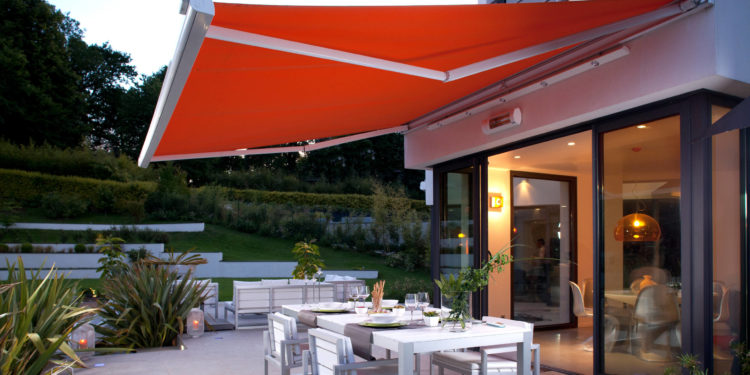 Jak wybrać nowoczesną markizę dla eleganckiego tarasu?