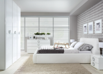 niezagracona sypialnia