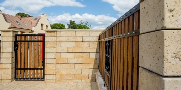 ogrodzenie kostka brukowa