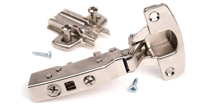 Okucia do mebli – na co zwrócić uwagę przy wyborze?