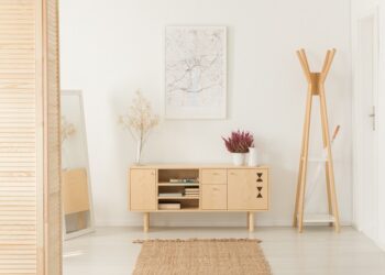 Szafy czy komody – które meble są bardziej praktyczne?