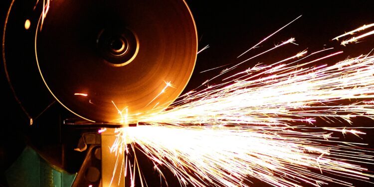 Jaką szlifierkę do betonu wybrać?