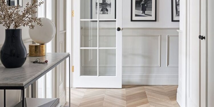 Jak urządzić funkcjonalnie wąski przedpokój?