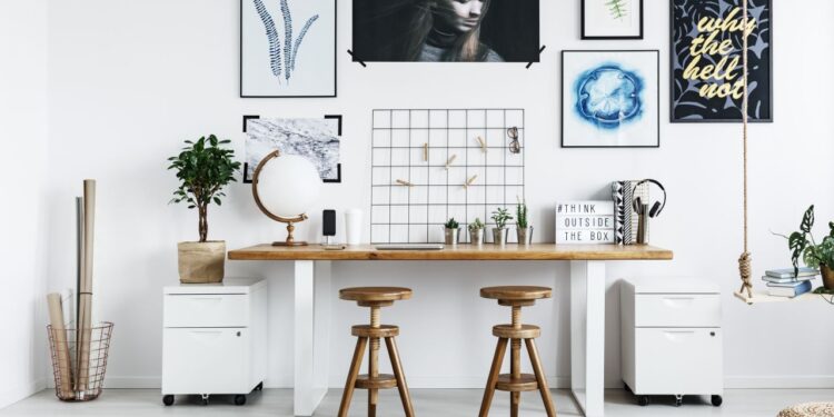 Szukając odpowiedniego biurka do gabinetu… – jak wybrać najlepsze dla siebie?