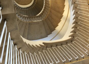 Podświetlenie LED klatki schodowej