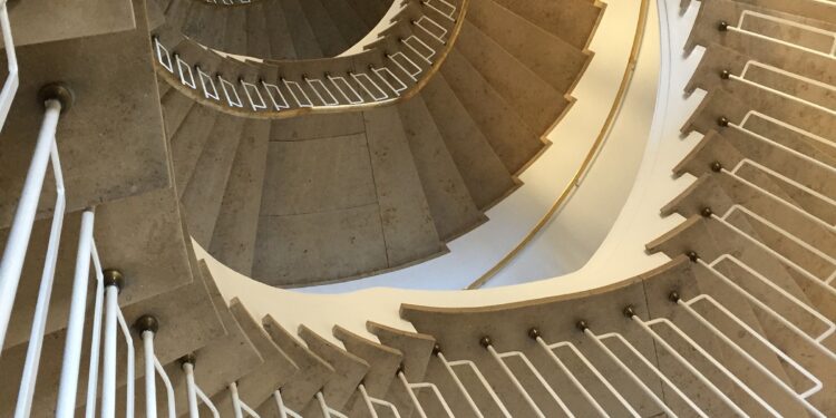 Podświetlenie LED klatki schodowej