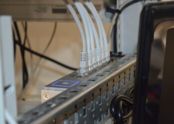 Czym jest internet światłowodowy?