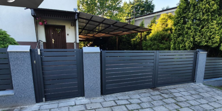 Bramy wjazdowe skrzydłowe – rodzaje i sterowanie. Co wybrać?