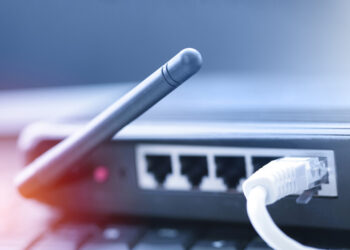 Jaki wzmacniacz sygnału WiFi? Jak wybrać repeater WiFi?