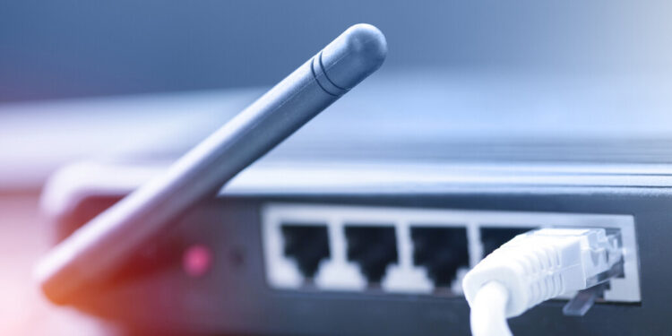 Jaki wzmacniacz sygnału WiFi? Jak wybrać repeater WiFi?