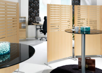 Drewniane ścianki działowe – stylowe rozwiązanie do każdego wnętrza