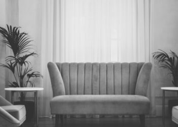 Na co zwrócić uwagę przy wyborze pikowanej kanapy