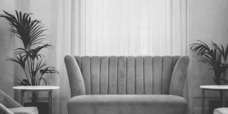 Na co zwrócić uwagę przy wyborze pikowanej kanapy