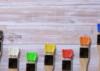 Wybór odzieży ochronnej – na co zwrócić szczególną uwagę?