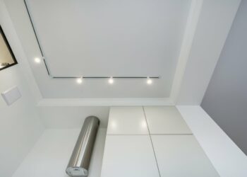 Reflektory i halogeny sufitowe