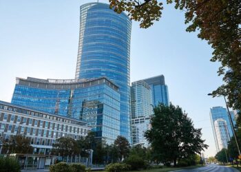 Wynajem biur w warszawie