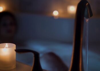 Kąpiel relaksacyjna w domu — Jak stworzyć idealne warunki do relaksu?