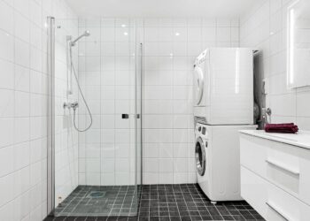 Panele podłogowe: jak wybrać trwałą i piękną podłogę do każdego wnętrza 4